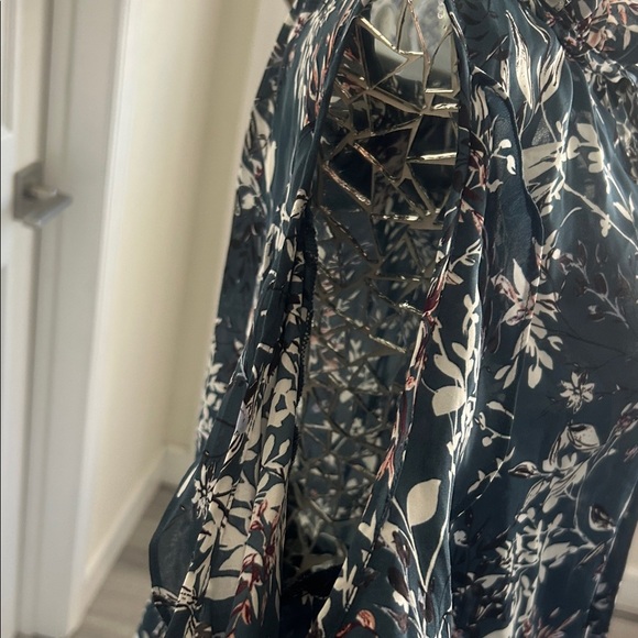 Parker Floral Print Dress with Cut Out Sleeves L - Picture 6 of 9